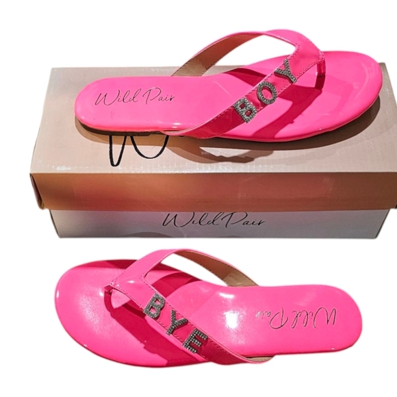 Wild Pair - NEW Fantasia Hot Neon Pink  Thongs Flip Flops 'Boy Bye' Bling​​ - Picture 5 of 8